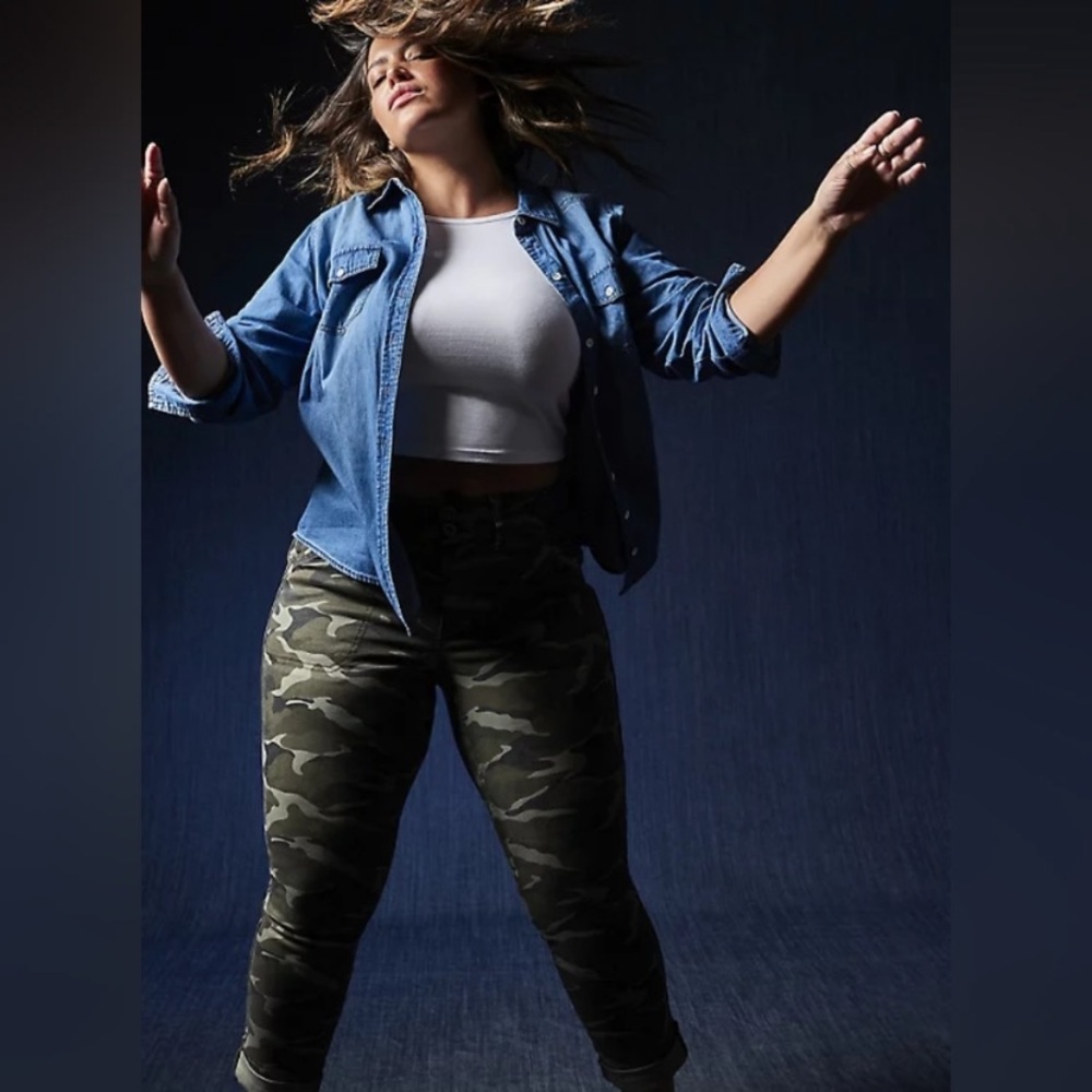 Torrid Camo Crop Twill Cargo Pants